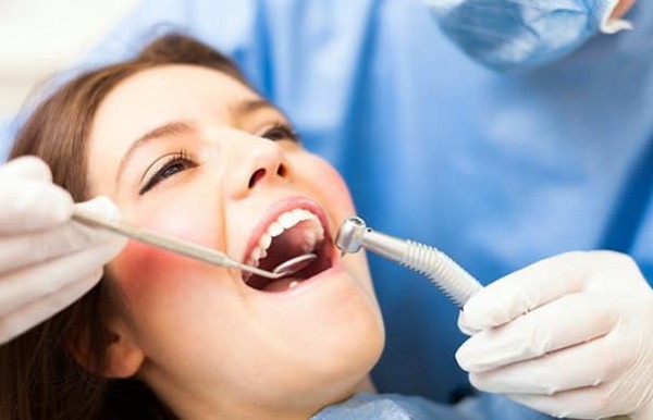 Lưu ý quan trọng khi sử dụng nước súc miệng trị sâu răng